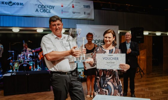 CELOREPUBLIKOVÉ VÍTĚZSTVÍ SOUTĚŽE OBCÍ  V  TŘÍDĚNÍ ODPADŮ