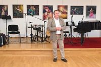 DSC 2215-16328-800-600-80