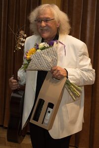 Brabec kytka_víno_otto