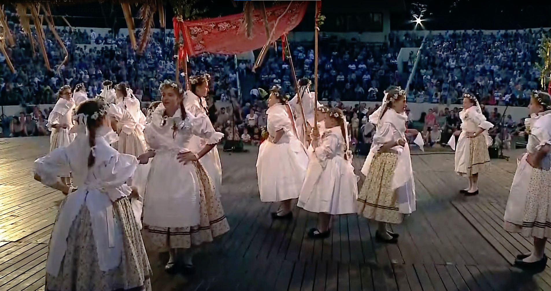 Festival Strážnice-scena kralky