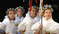 Festival Strážnice - dívky královničky z Velkobítešska
