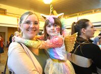 jednorožec holka_s_maminkou