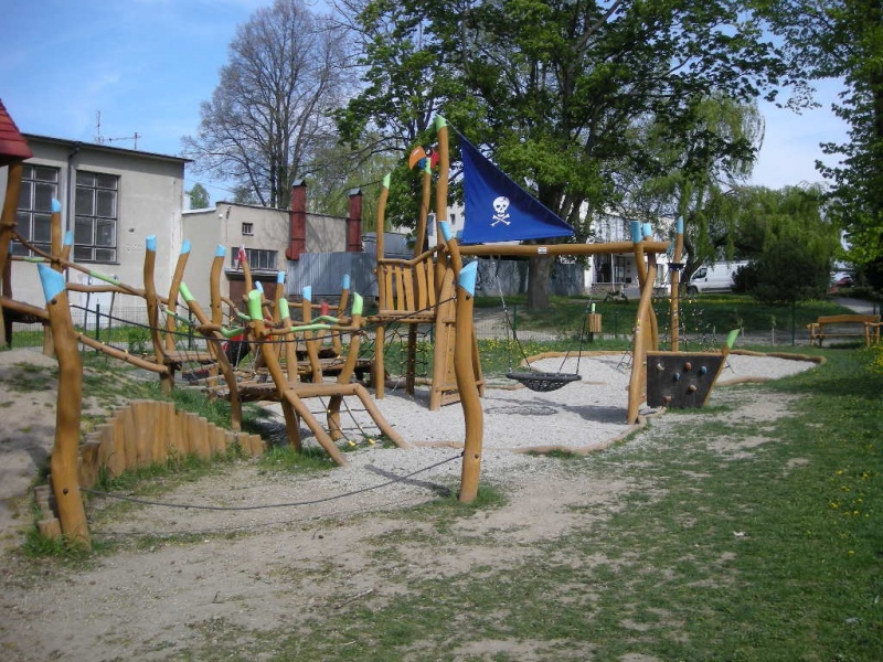 oranžové hřiště2