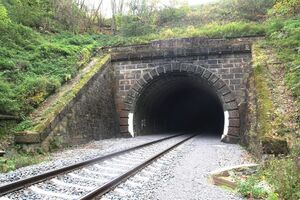 velky prsticky_tunel