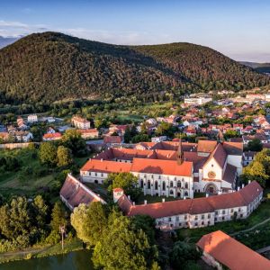 Klášter Porta Coeli - 21 km