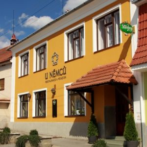 RESTAURACE A PENZION U NĚMCŮ – DOMAŠOV – 10 km