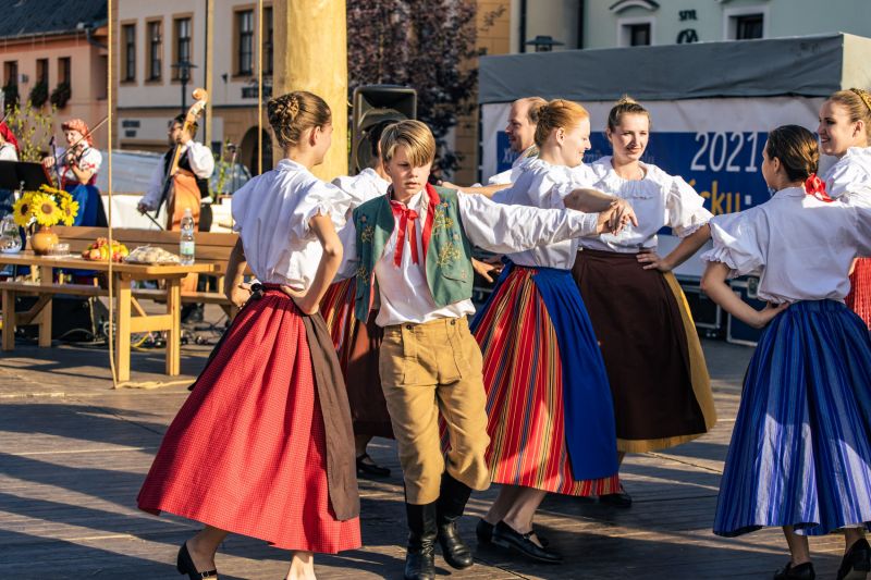 FOLKLORNÍ FESTIVAL 